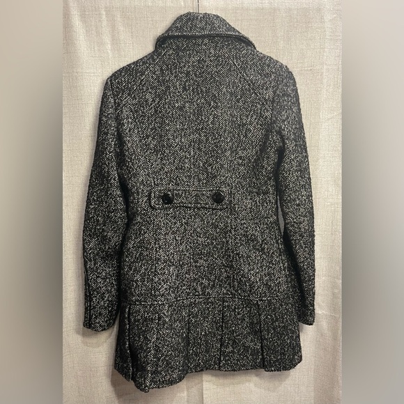 GUESS grey & black wool coat w/faux leather, zipper, and ruffle details. XS - Picture 10 of 15
